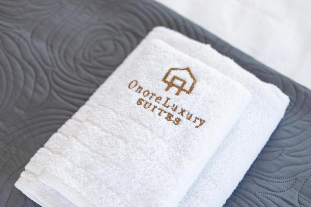 Onore Luxury Apartment Kato Korakiana